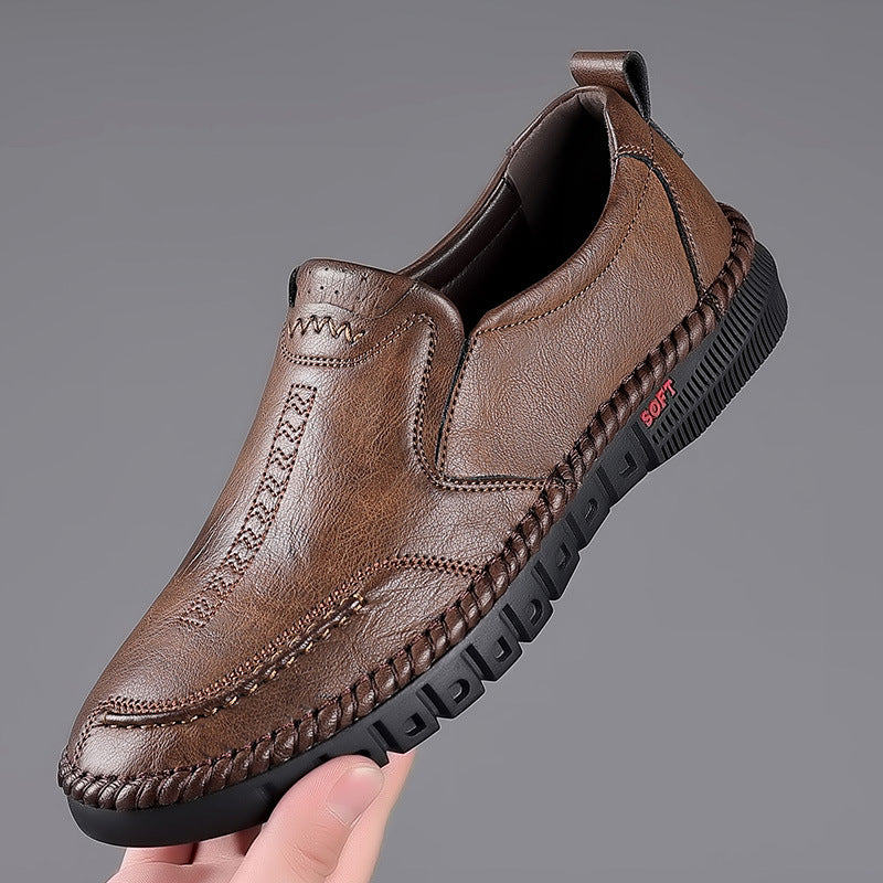 【39-44-es méret】Férfi alkalmi sportcipő, valódi bőr, puha talp, csúszásgátló, lélegző