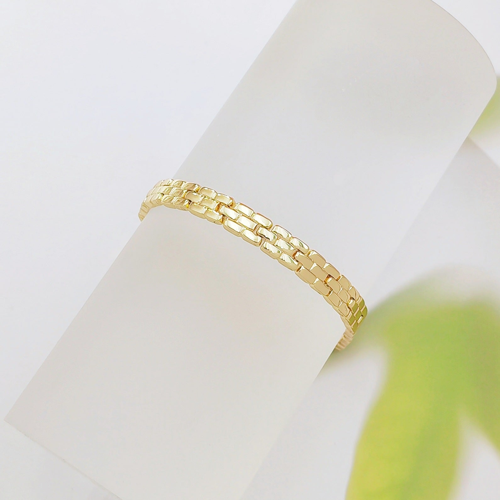 ✨ 50% KEDVEZMÉNY! 🔷 Geometrikus szemekből álló karkötő: minimalista, modern és finom. Tökéletes mindennapi viseletre vagy visszafogott kiegészítőként. Kényelmes és sokoldalú. 💫