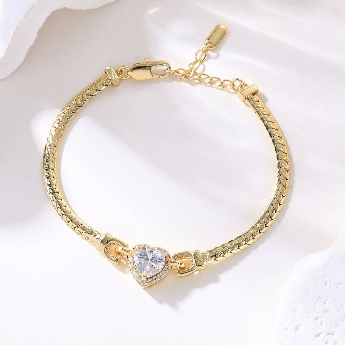 📿 OFERTA LIMITOWANA CZASOWO: 50% ZNIŻKI! 🌀 Bransoletka boho z zawieszkami i słoniem przynoszącym szczęście: symboliczne zawieszki, regulowany szlif, pozłacana i dostępna w 7 stylach ✨