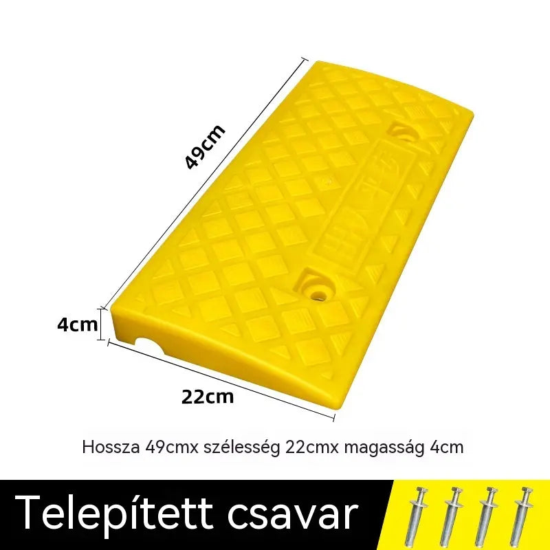 🚗🚲 Könnyű Garázsbejáró Terelő Rampa – Zökkenőmentes Átmenet Járműveknek, Kerekesszékeknek és Bicikliknek, Időjárásálló ♿✨
